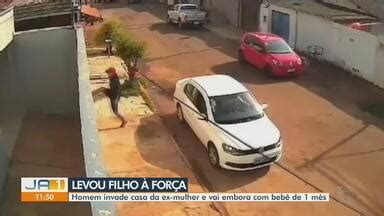 JA 1ª Edição Regional Homem invade casa de ex mulher e leva bebê de