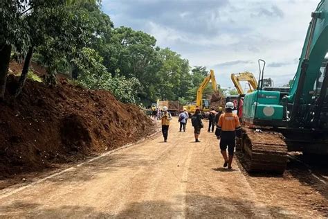 Menteri Basuki Jalur Cianjur Puncak Sudah Bebas Dilalui Pasca Gempa