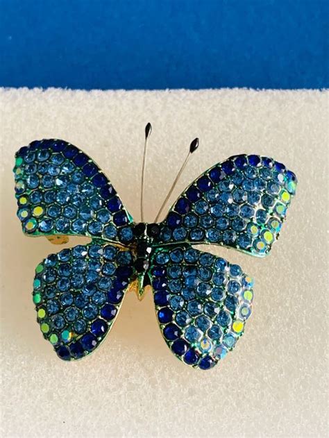 Schmetterling Brosche Mit Strass Gold Farbe Kaufen Auf Ricardo