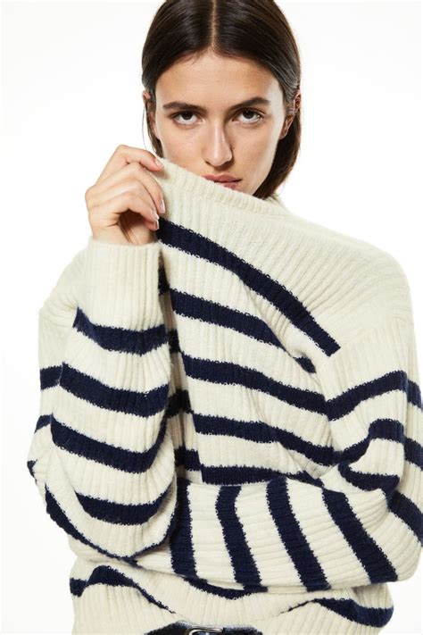 Rib Knit Sweater Round Neck Long Sleeve Cream Striped Ladies