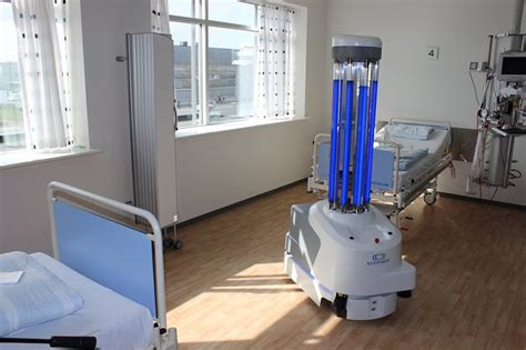 Autonomous Robots Used To Disinfect Hospital Rooms With Concentrated UV