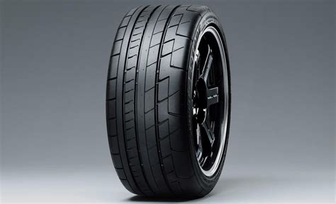 Car Sport Nissan Nissan Gt R Tires Rims Wallpapers Hd Desktop