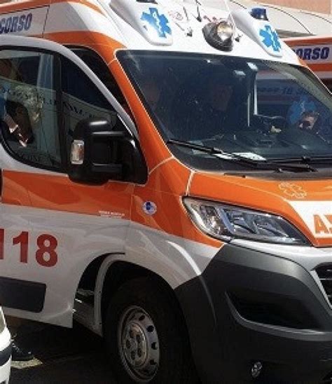 Mosciano Sant Angelo Incidente Sul Lavoro Muore Un Enne Di San