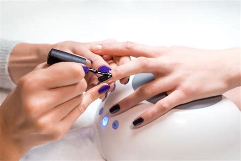 Online Gel Polish Course | The Online Beauty Courses 100+