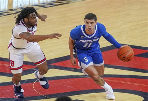 St. John's basketball looking for monumental upset against No. 7 Creighton