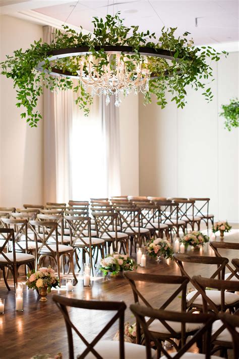 Our Favorite Ways To Decorate Your Wedding Venue With Chandeliers