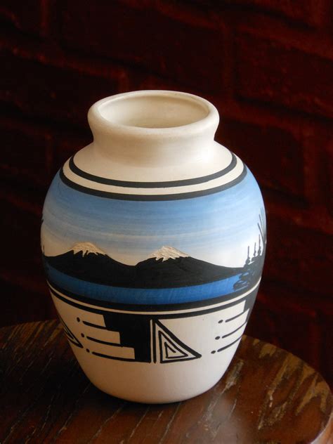 Vintage Navajo Signed Pottery Vase