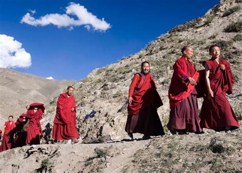 COME Si ALIMENTANO I MONACI TIBETANI Io Vivo Leggero