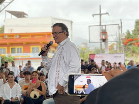 Marcelo Ebrard se reúne con jóvenes en Puerto Vallarta surge idea