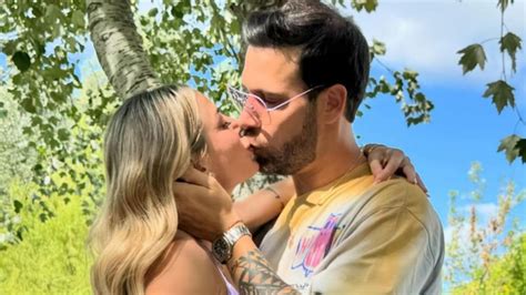 Jesica Cirio Present Oficialmente A Su Novio El As Piccirillo A