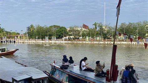 Wisata Susur Sungai Martapura Di Kota Banjarmasin Naik Kelotok Segini