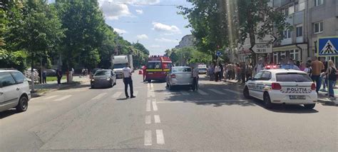 Accident N Slatina T N R Lovit Pe O Trecere De Pietoni De Pe Strada