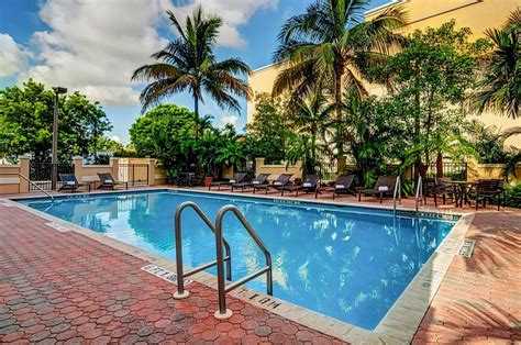 Hyatt Place Fort Lauderdale Cruise Port & Convention Center, Harbordale ...