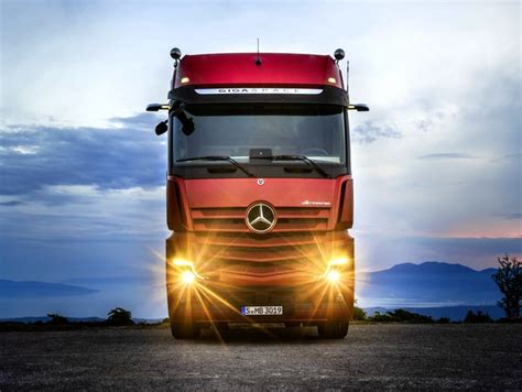 Camion Mercedes Sans Retroviseur