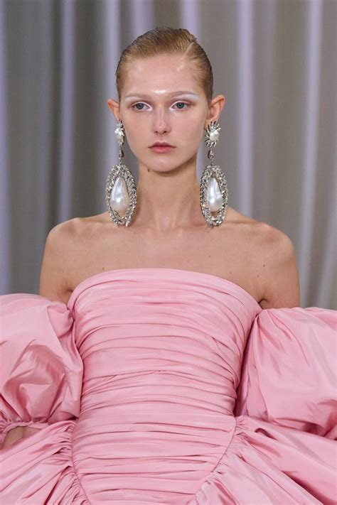 詹巴迪斯塔瓦利 Giambattista Valli 2023春夏高级定制秀 细节 Couture Spring 2023 天天时装