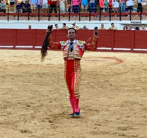 Más corridas Ferrera Escribano y Sotos en hombros en Motilla