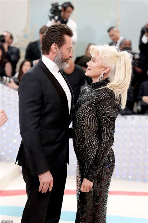 Hugh Jackman S Wife Deborra Lee Shows Off Her New Look At Met Gala In