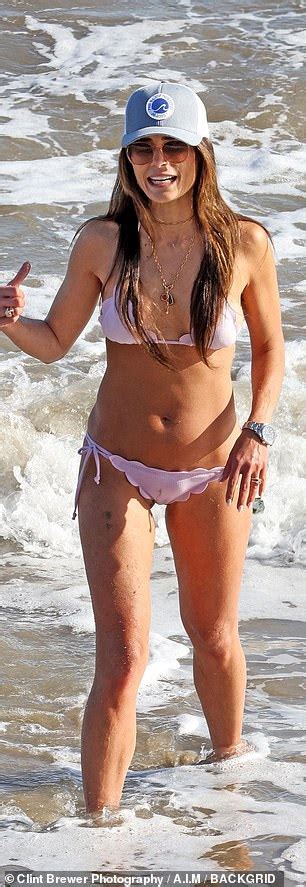 Jordana Brewster Showcases Her Incredible Figure In Tiny Bikini As She