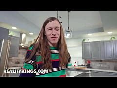 Conor Coxxx Starts Slapping Hot Milf Naomi Foxxx S Butt Until She
