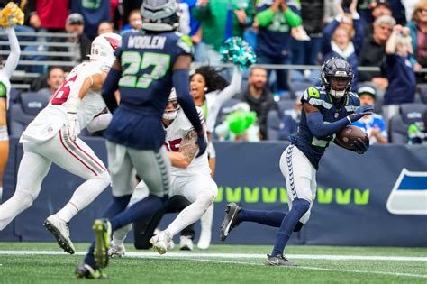 Seattle Seahawks’ Cb Devon Witherspoon Named Nfl Defensive Rookie Of The Month