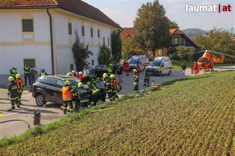 Sechs Teils Schwerverletzte Bei Frontalunfall In Bachmanning