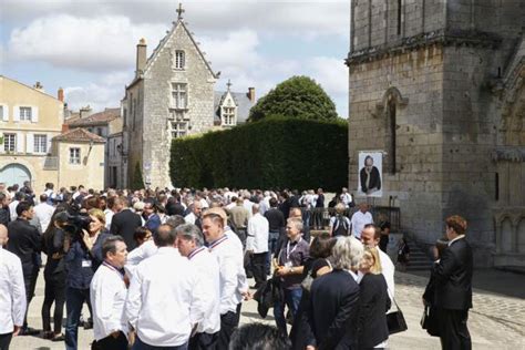 Mort De Jo L Robuchon Le Sublime Hommage Des Chefs Au Cuisinier Le