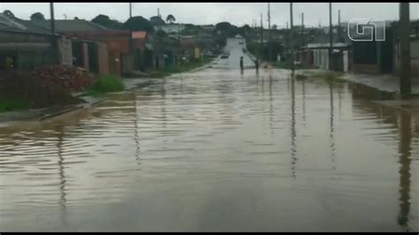 Vídeo Chuva causa alagamento em bairro de Ponta Grossa Paraná G1