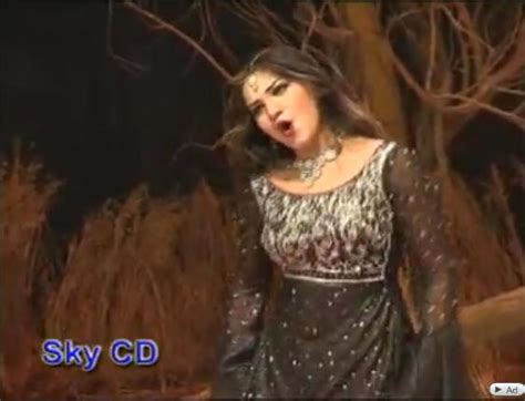 Pakistani Hot MujraTubes Pakistani Nida Chaudhray Mujra With Out Cloth