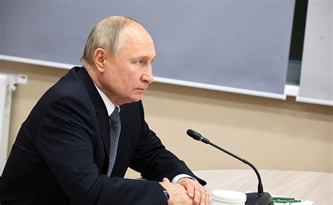 Встреча с получателями «Арктической ипотеки» • Президент России