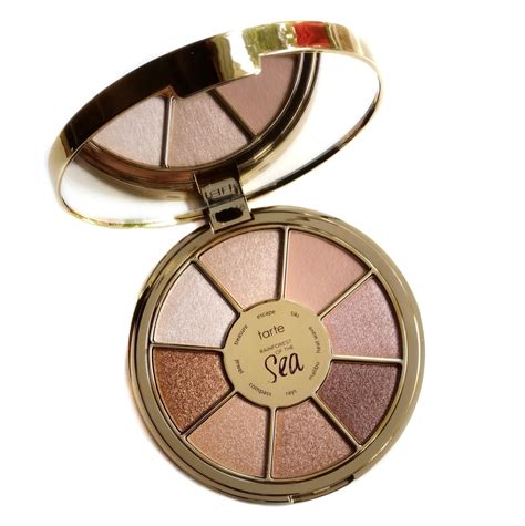 Best Nude Makeup And Eyeshadow Palettes For A Pretty Natural Look