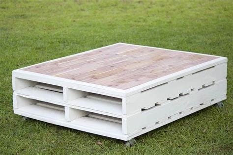 Pallet Outdoor Coffee Table