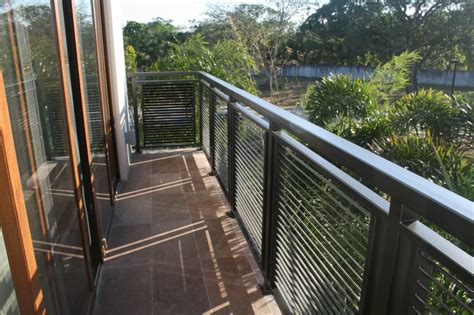 25+ Modern Balcony Railing Design Ideas With Photos