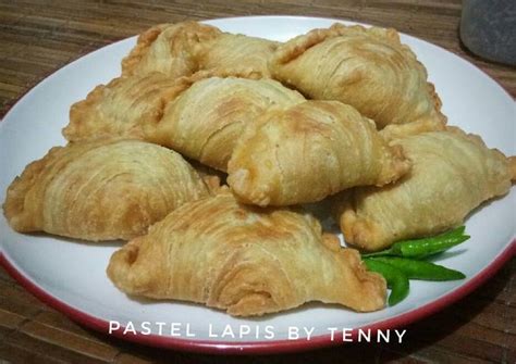 Resep Pastel Lapis Karipap Oleh Tenny Winiarti Cookpad