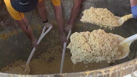 Logan Company Breaks World Record For Biggest Bowl Of Macaroni And Cheese