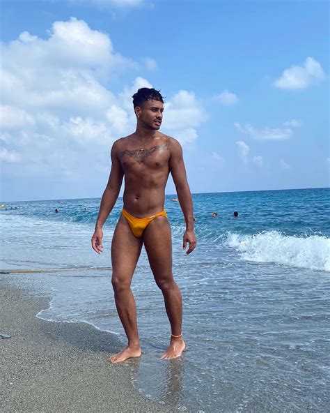Milano Toy Boy Gigol E Escort Gay Bacheca Annunci Rosso Boy
