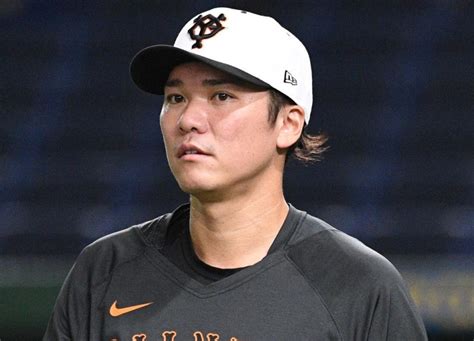 巨人・坂本勇人がバットでゴルフスイングする岡本和真の動画を投稿「ナイスショット」からの「ファー」野球デイリースポーツ Online