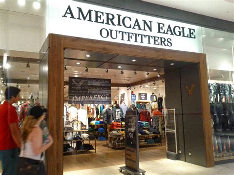 Toronto things: American Eagle Outfitters now open in Dufferin Mall