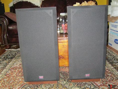 Cerwin Vega Reflex Series Re25 Floorstanding Speakers Photo 3862991