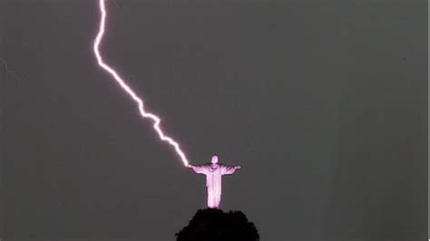 Brazils Christ The Redeemer Statue Was Struck By Lightning Recently