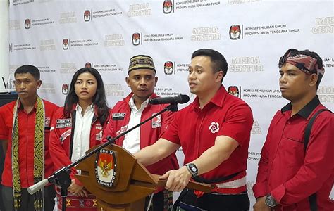 Daftar Ke KPU NTT PSI Target Satu Fraksi