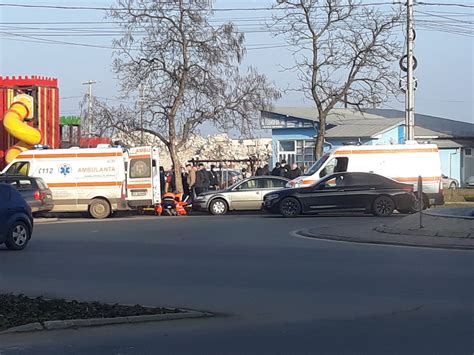 Foto Accident N Sensul Giratoriu Din Cartierul Steaua Din Slatina