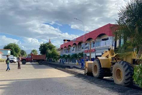 Alcalde Henry Hernández activa Plan de Asfalto y Bacheo en Av Manaure