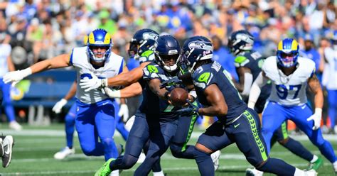 Amid Weighty Expectations Seahawks Write Season Opening Disasterpiece Sports Illustrated