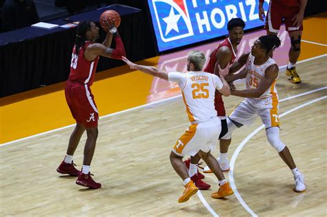 Alabama Basketball: Win in Knoxville biggest of Nate Oats' Tide career