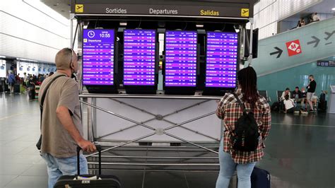 Més de 4 milions de passatgers a l aeroport del Prat al juny