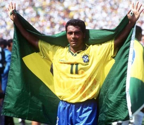 HBO Max prepara série sobre jogador Romário em época ideal para Romário