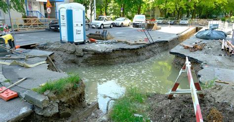 Foto Dio Zagreba Opet Pod Vodom Tijekom Radova Pukla Cijev Ve Ernji Hr