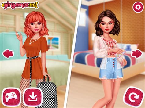 Play Soft Girl Vs E Girl Bffs Looks Free Online Games With Qgames Org