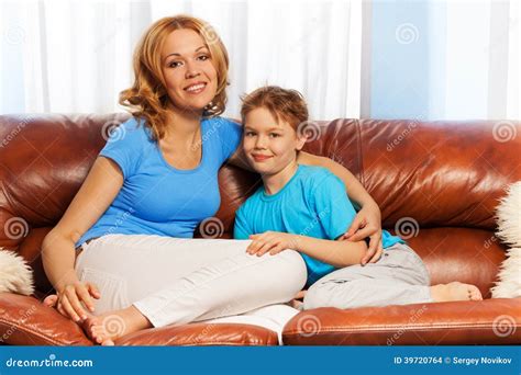 Mom Son Cuddle Pictures Telegraph