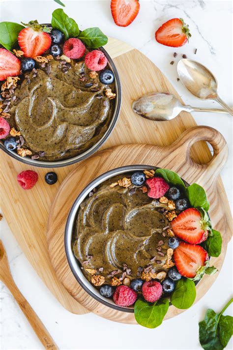 The Best Superfood Smoothie Bowl No Banana — Vegetafull By Carol